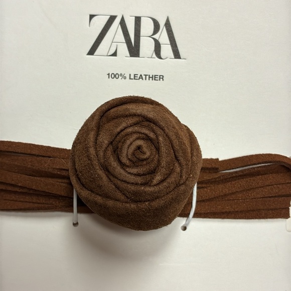 NWT. Zara Toffee 100% Leather Long Flower Cord Necklace. - Picture 5 of 8
